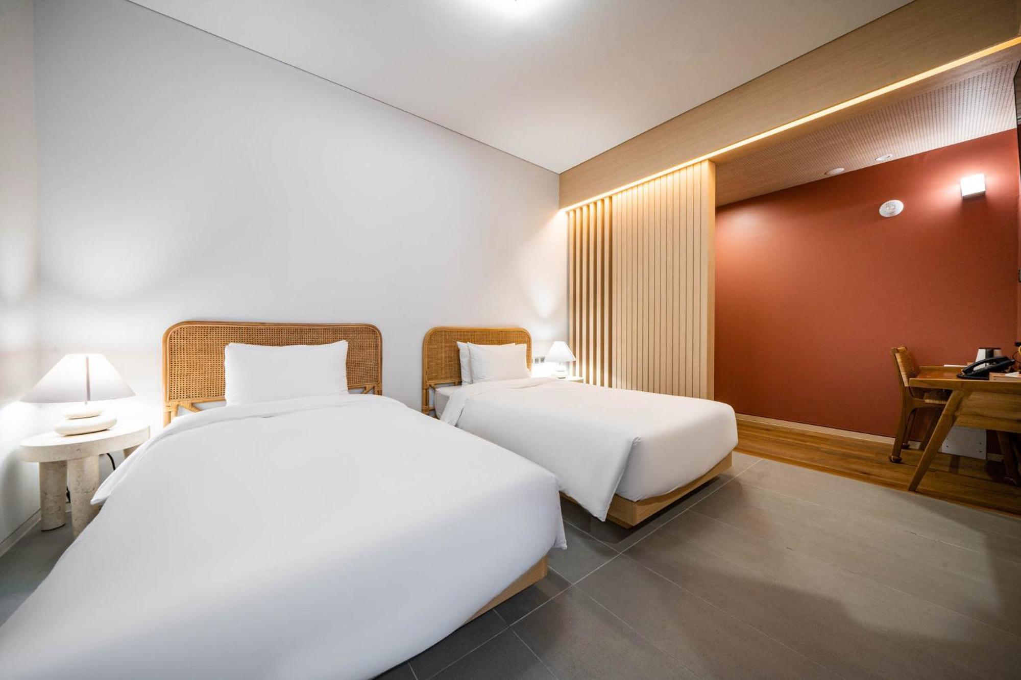 Hound Hotel Haeundae Signature Busan Exterior foto